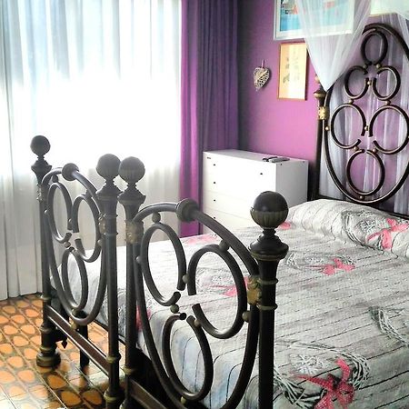 Violet Dreams Hotel Формия Екстериор снимка